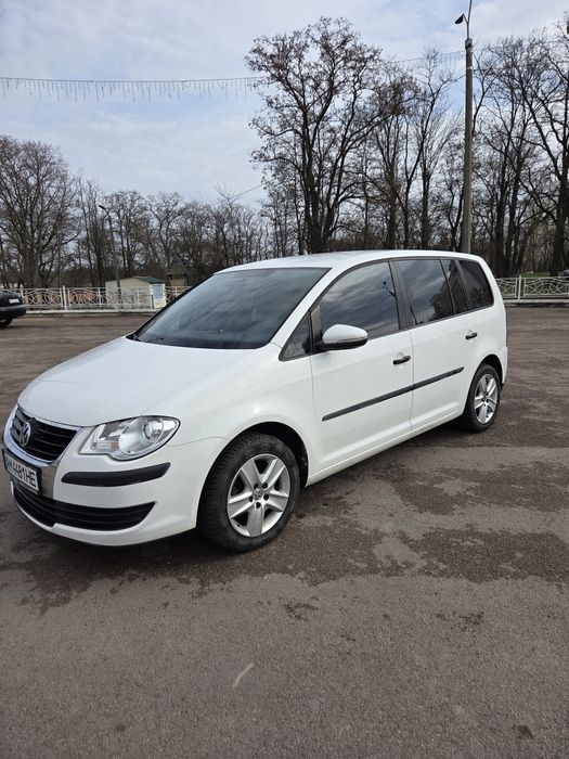 Продам Volkswagen Touran  2009 рік