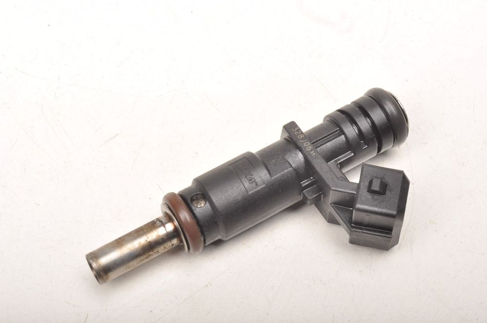 BMW E87 E81 E90 E91 E60 E61 X3 E83 X5 E70 3.0B WTRYSKI 7531634 209 tys k