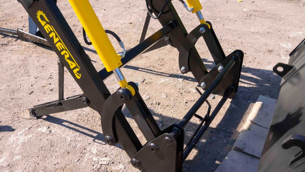 Погрузчик КУН на трактор  ЮМЗ General X с ковшом 2,5 м