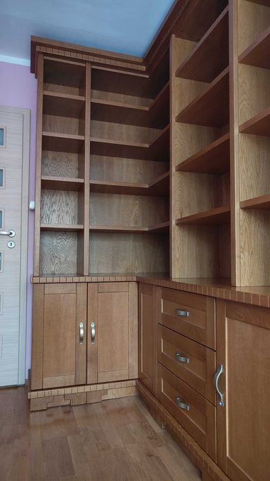 Mebel dębowy (biblioteczka) plus komoda