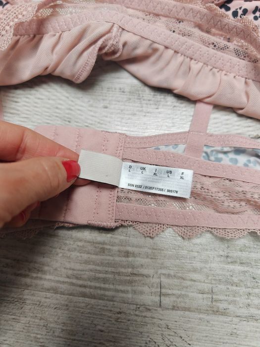 Nowy biustonosz stanik miękki esprit L