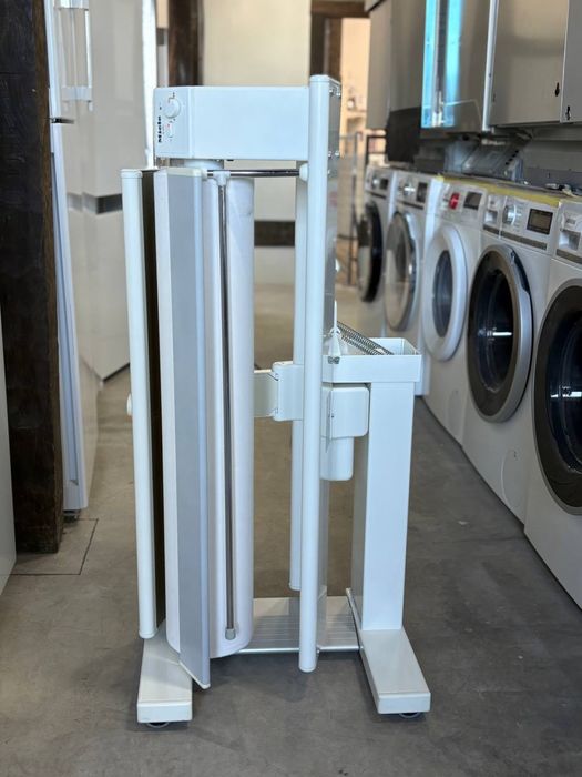 Прасувальна машина Miele B 890