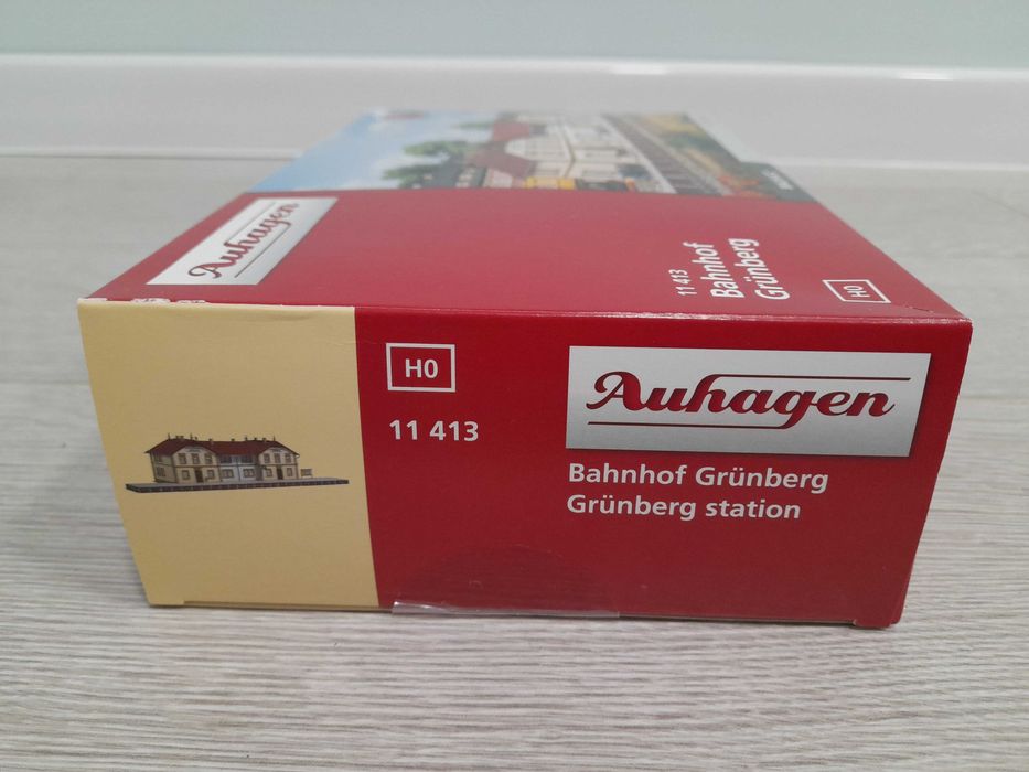 Makieta kolejowa DWORZEC Grunberg H0 model do sklejania Auhagen 11413
