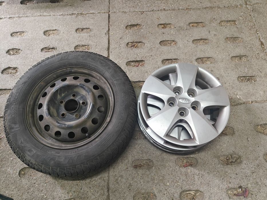 Sprzedam 4 koła  kia cee'd 1
