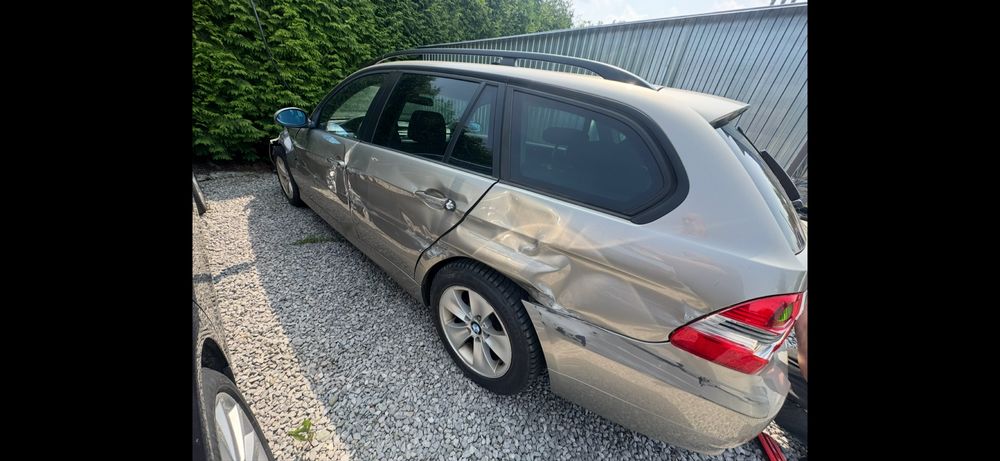 BMW 318i Touring