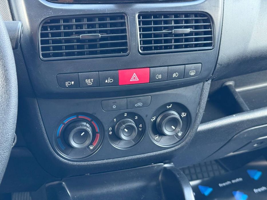 Opel Combo 2018 freshauto
