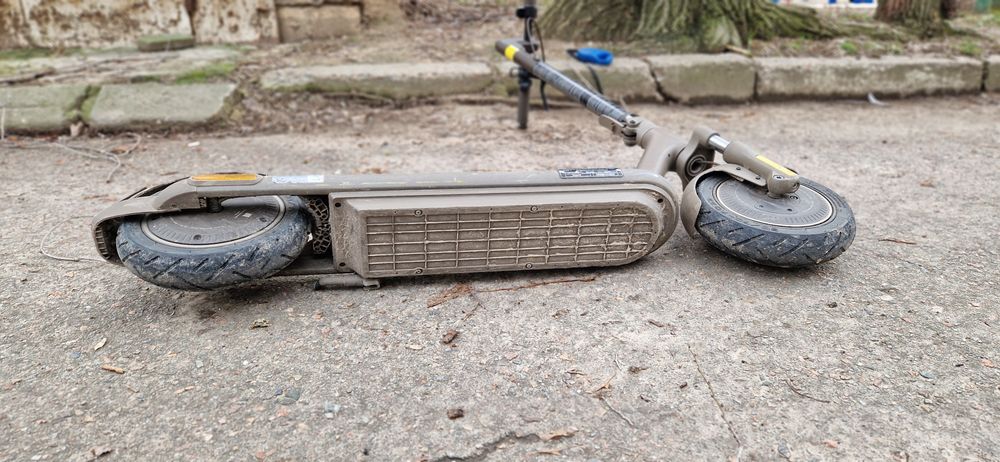 Електросамокат Xiaomi Electric Scooter 4 Pro Max