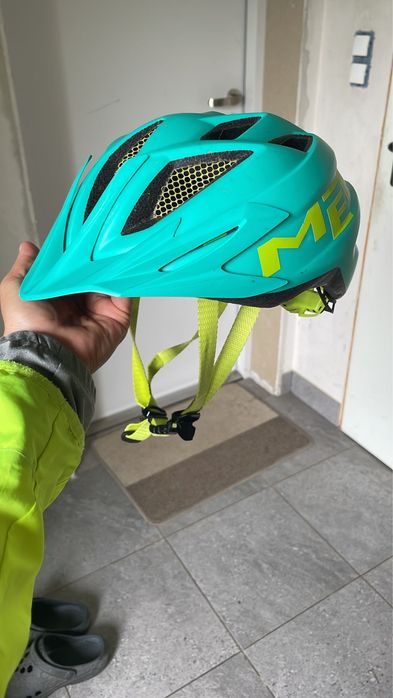 Kask rowerowy firmy MET