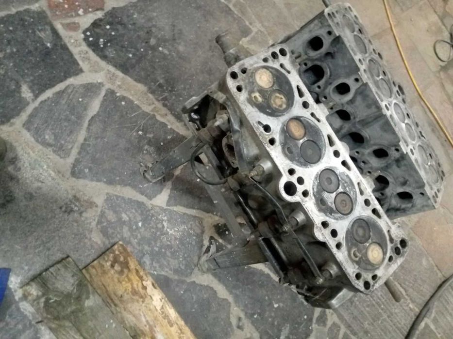 Головка блоку циліндрів дизельного двигуна гольф 1.6-1.9