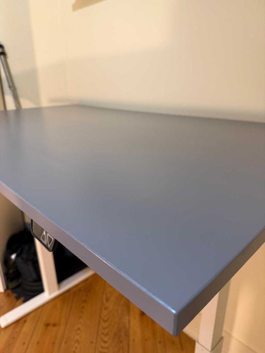 Secretária Elétrica Ajustável IKEA RODULF – Ideal para Home Office