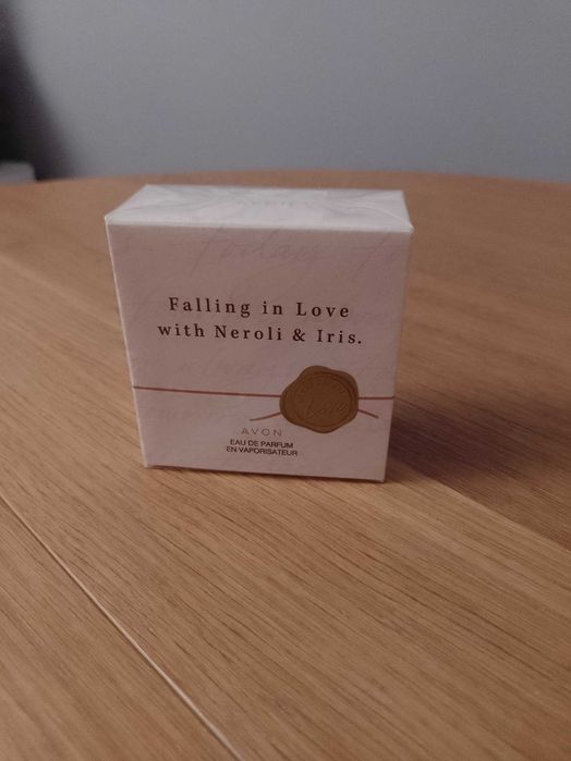 Avon Falling In Love with Neroli & Iris