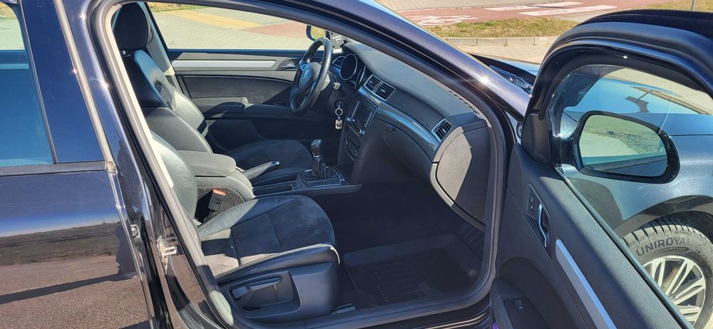 Wynajem samochodu SKODA SUPERB 1,6 MANUAL