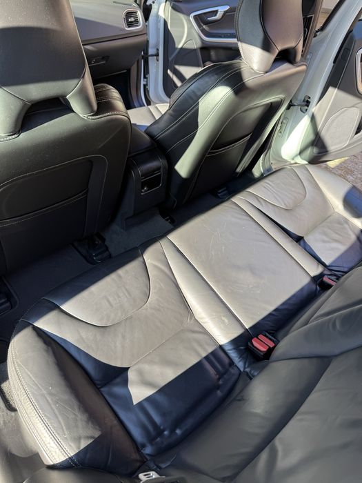 Volvo V60 D6 2.4 Plug In Hybrid AWD Summum