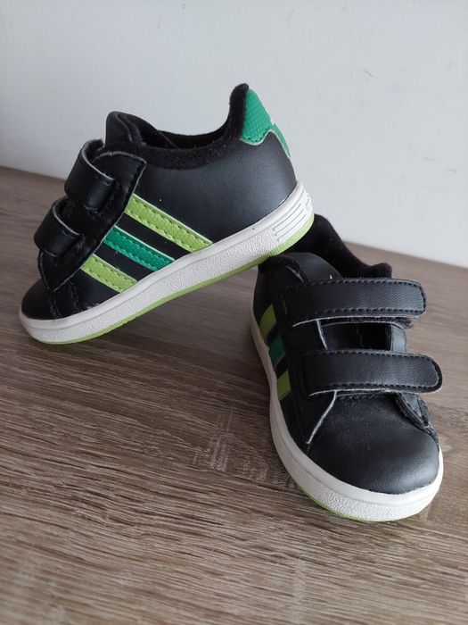 Buty Adidas Neo zielone