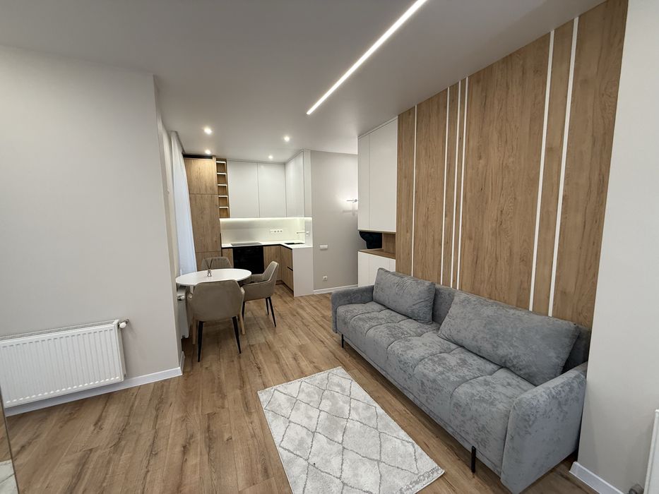 Продаю новую стильную 2-ку с новым ремонтом в центре