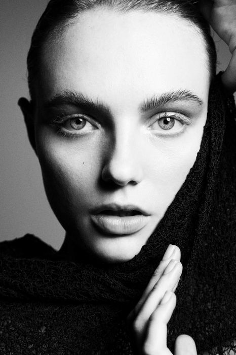 ZARA Luksusowa SUKIENKA koronkowa odkryte ramiona XS-S ed. limitowana