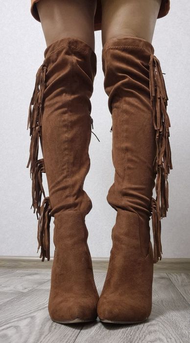 Жіночий коричневі ботфорти