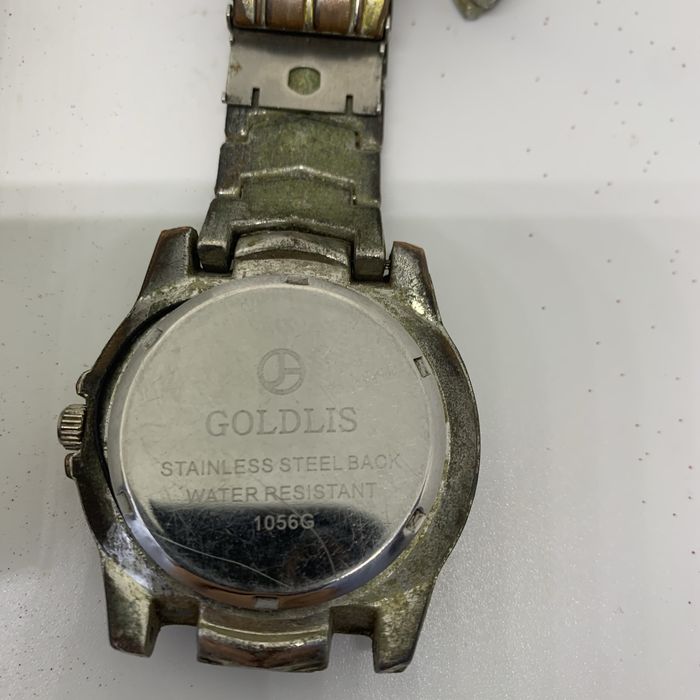 Продаю лот з годиниками