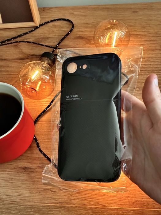 Чехол для iphone 16e