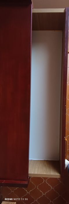 Secretária em madeira