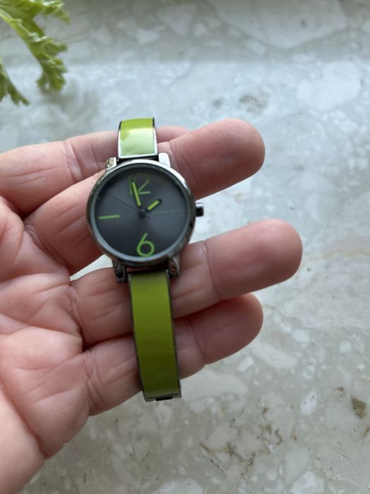 Годинники Anna Klein