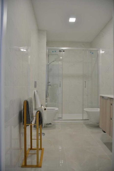 Apartamento T1 Novo com Garagem - Para férias em Sesimbra