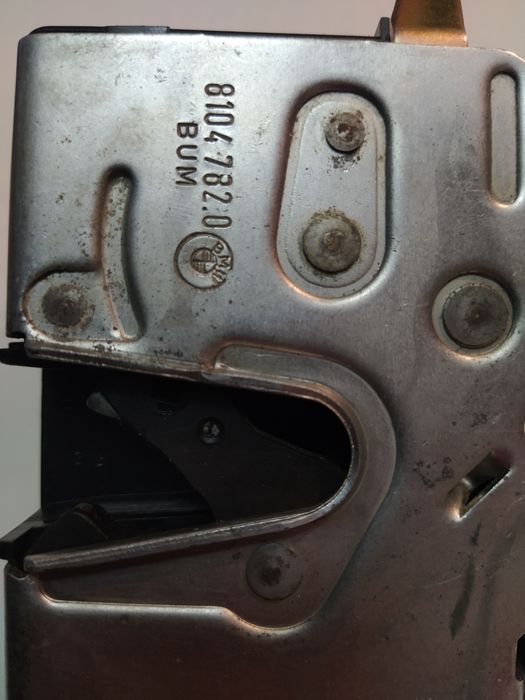 Замок двери BMW e34