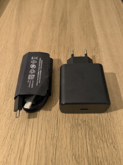NOWA Szybka Ładowarka 45W kompatybilny z Samsung + kabel USB-C