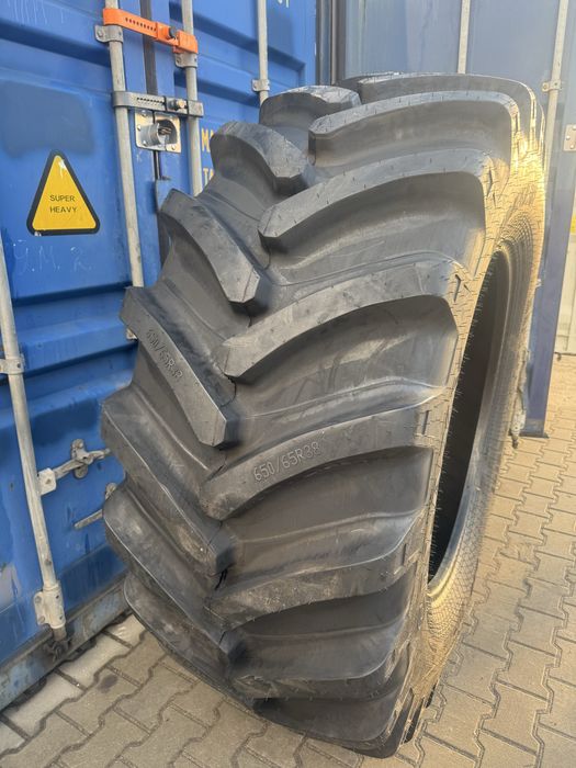 Galaxy 650/65R38 Earth Pro 651  171D