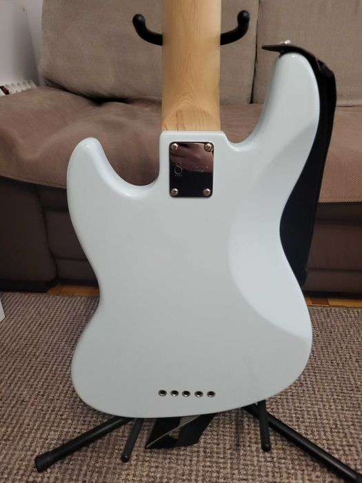 Gitara basowa 5 strunowa Sire Marcus Miller V3P-5