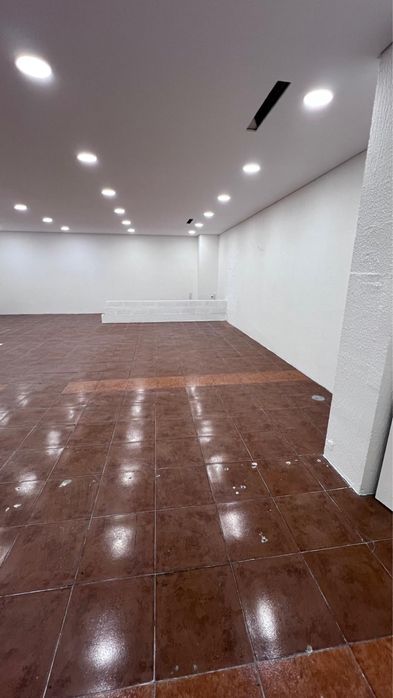 Loja com 104m2 para vender ( para arrendar 800€)