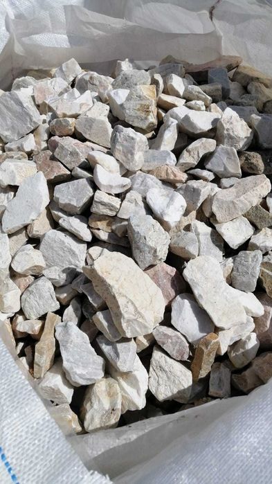 Kamień gabionowy biały Biała Marianna na skarpę do gabionu głazy TONA