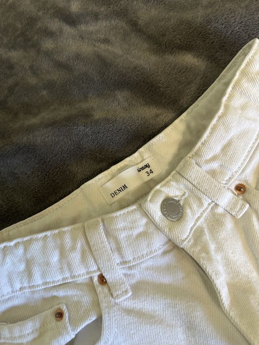 Жіночі шорти в гарному стані