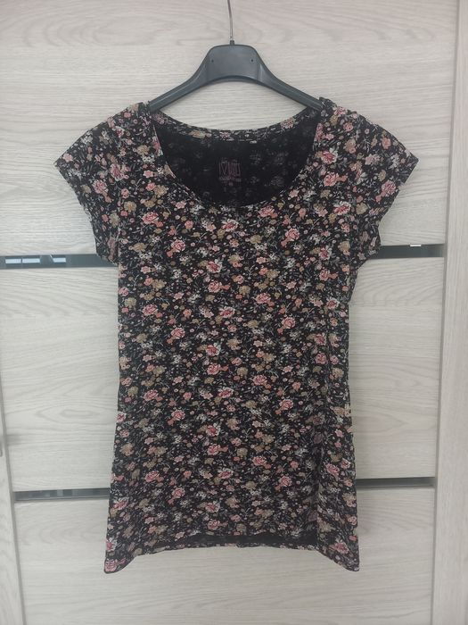 Bluzka, T-shirt nadruk w kwiaty roz. S/M