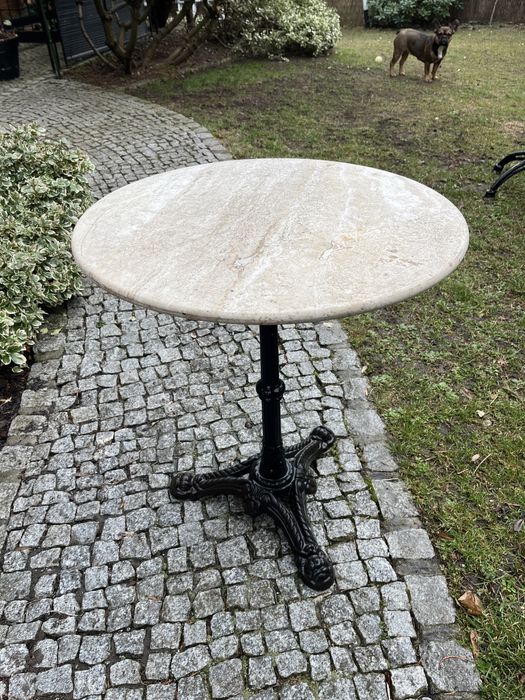 Stolik kamienny