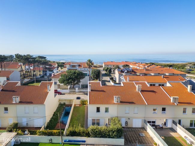 Moradia T3 de Gaveto, Marinhas – 2ª Linha de Mar