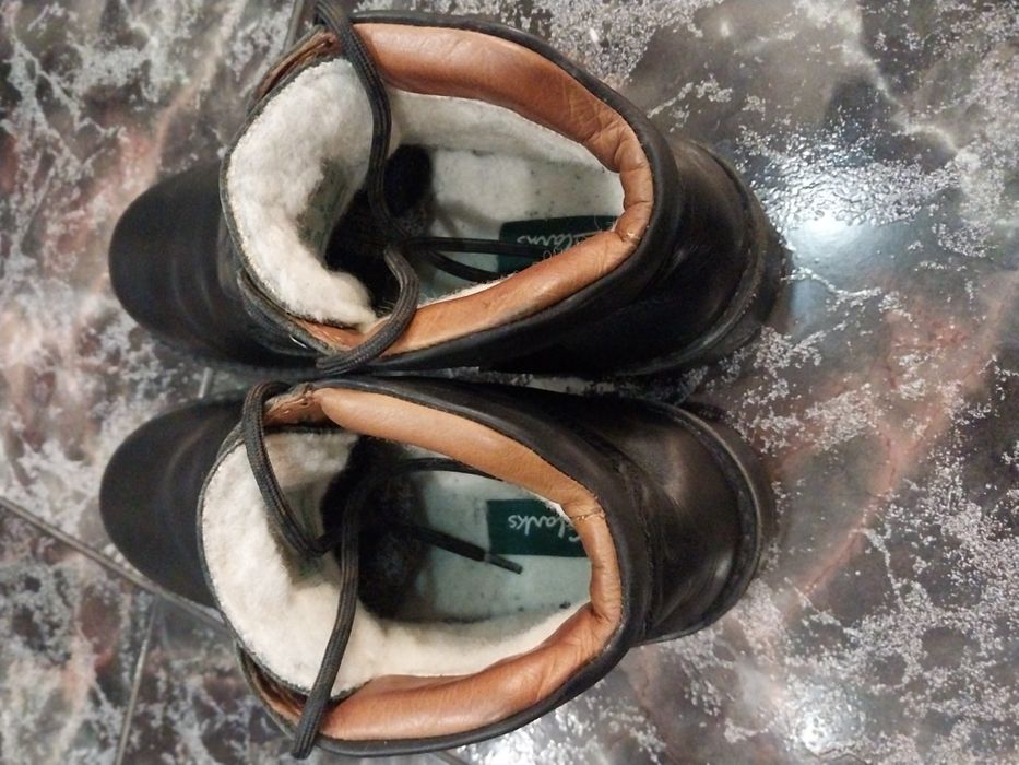 Ботинки Clarks кожаные с мехом