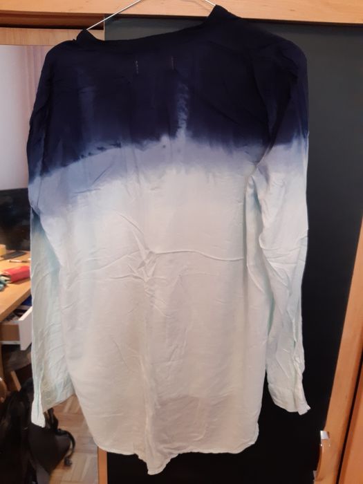 VERO MODA. Koszula ombre niebiesko-granatowa, rozm. L
