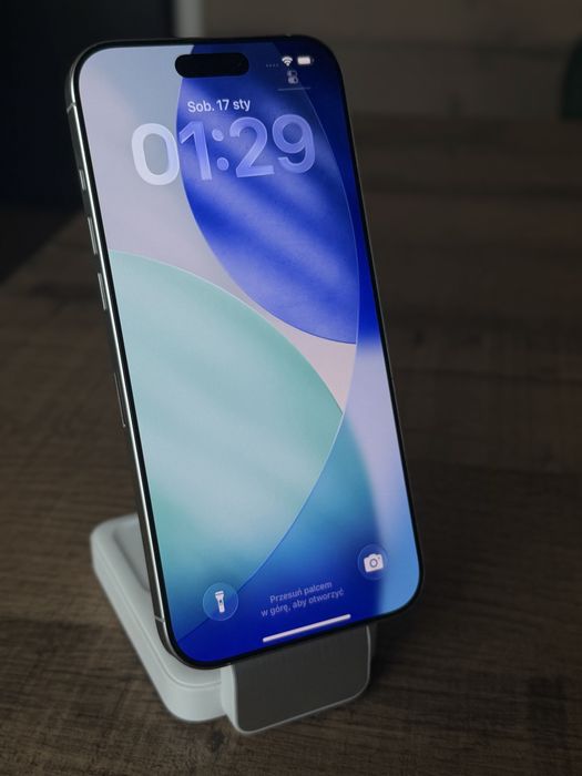 Iphone 16 pro max 256GB biały - stan jak nowy, ładowarka bezprzewodowa
