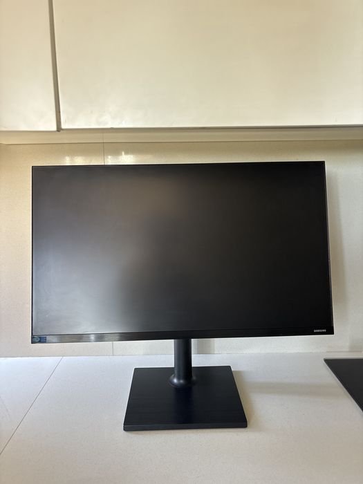 Monitor Samsung 27”