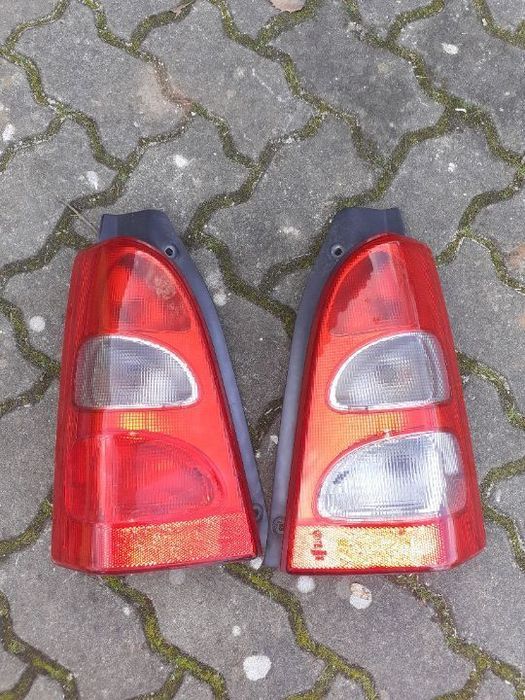 Farol traseiro lado passageiro suzuki wagon r