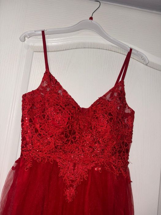 Sukienka na studniówkę