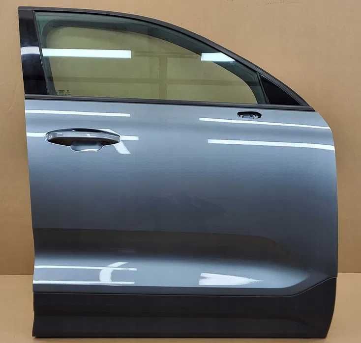 Volvo XC40, C40 Двері праві-ліві, передні-задні. Рестайл-дорестайл.