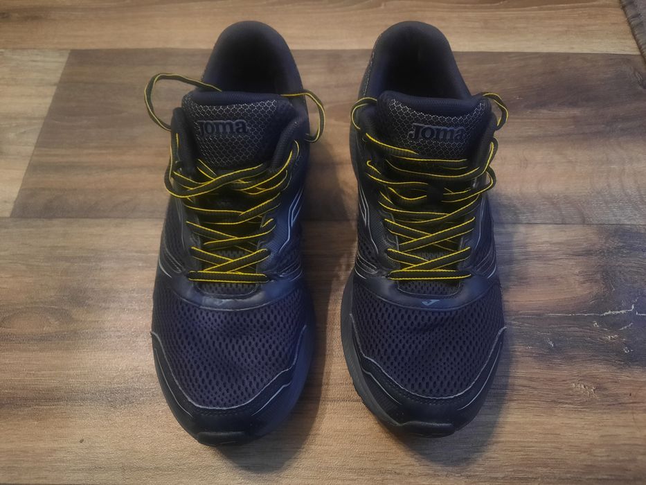 Продам Кросівки Joma