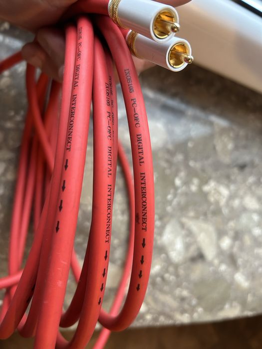 Przewód sygnałowy IXOS 105 PC-OFC Digital Interconnect 5 m RCA - RCA
