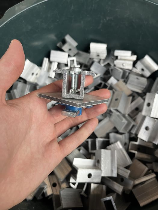 Кріплення для сонячних панелей крепления для солнечной панели батарей