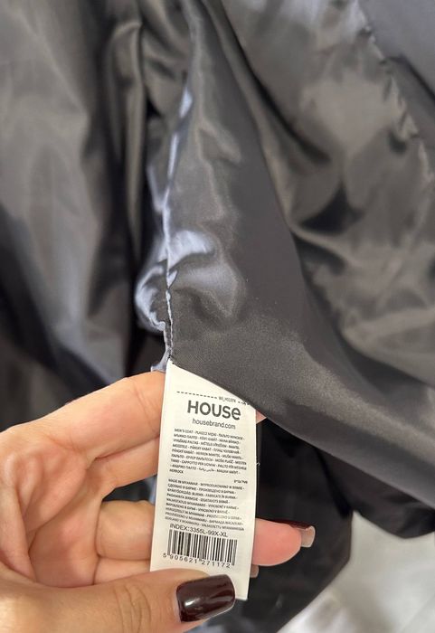 Нова  Куртка пальто