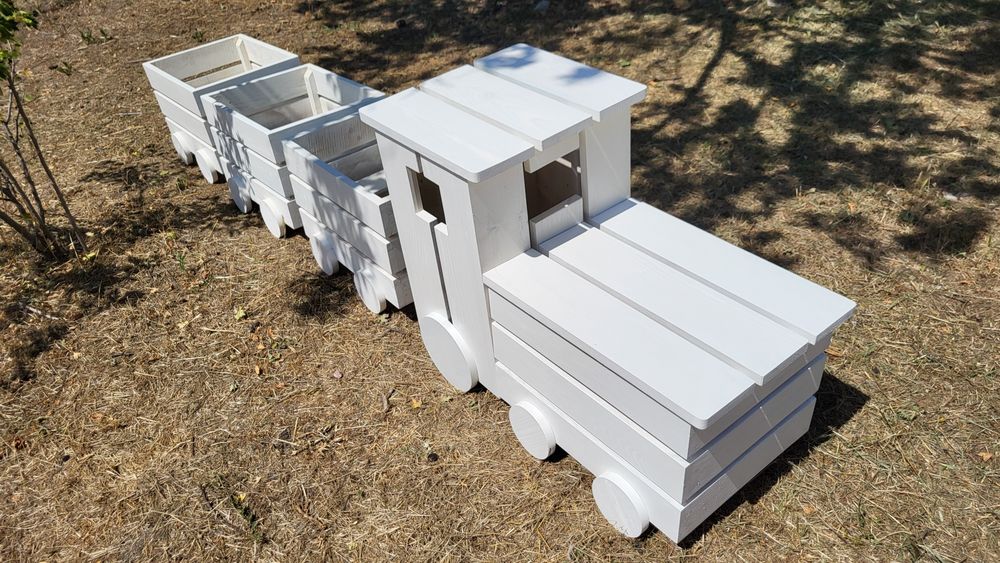 Паровозик декоративний садовий