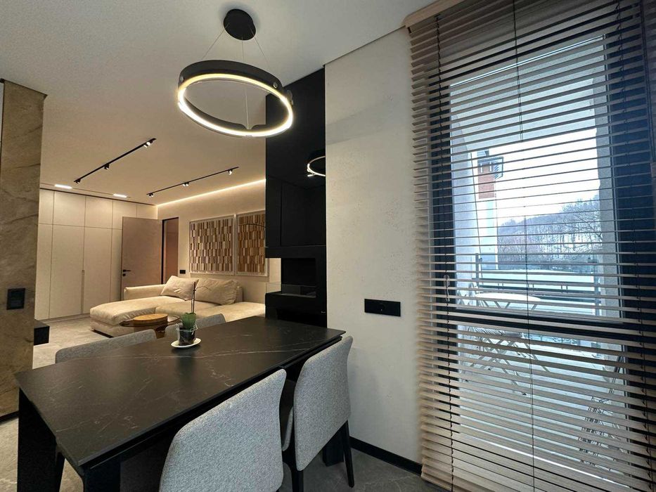 ПРОДАЖ розкішної квартири в КАРПАТАХ м. Яремче .