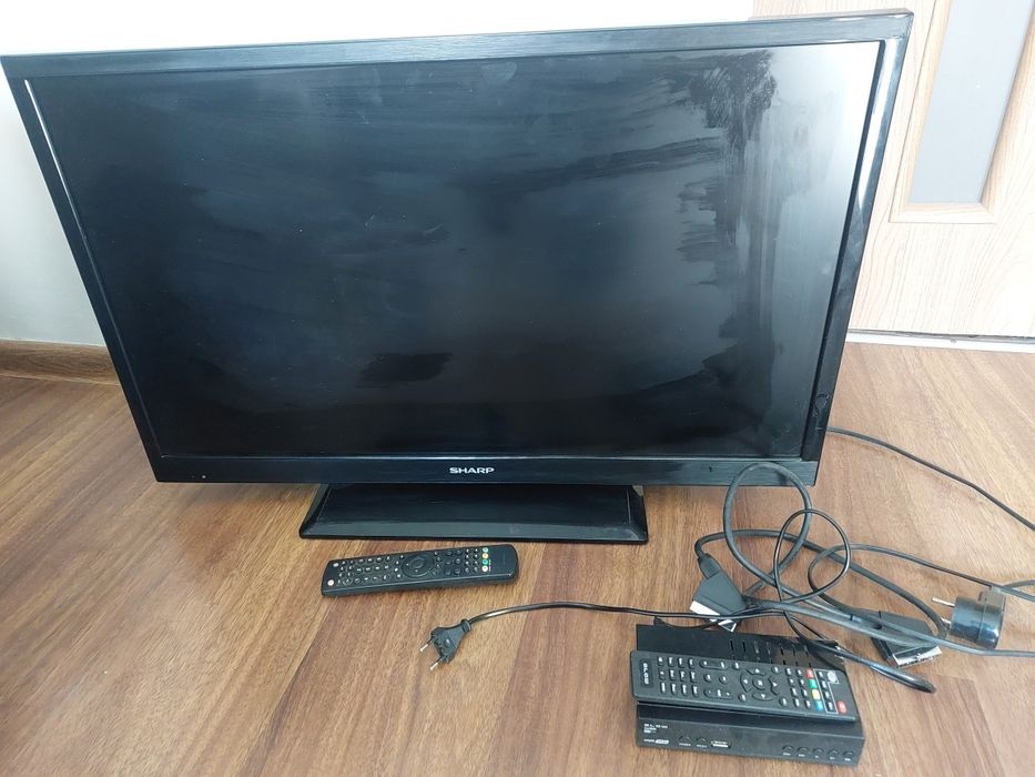 Telewizor SHARP 32 cale